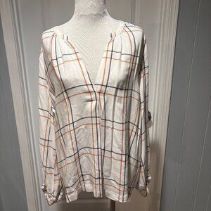 Ann Taylor Loft Plaid V-neck blouse Size Large